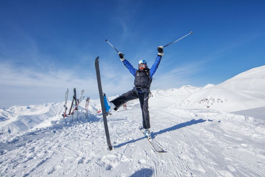 From Kraków: Tatra Mountans Ski Trip and Thermal Baths Visit - Leaving Kraków for a full mountain day