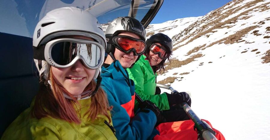 From Kraków: Tatra Mountans Ski Trip and Thermal Baths Visit - The driver and guides make a difference