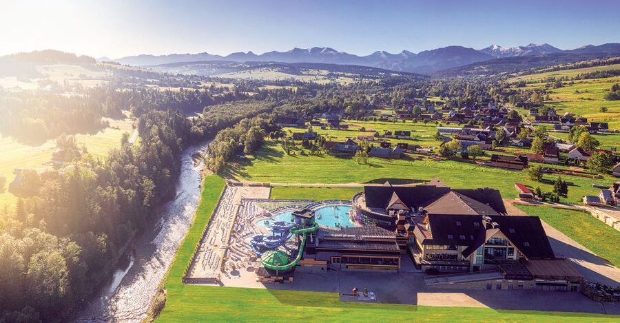 From Krakow: Zakopane, Tatra Mountains & Thermal Baths Tour - Zakopane and the walk along Krupówki Street