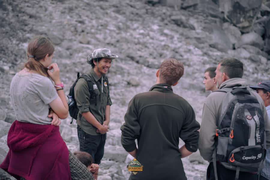 From Medan: Mount Sibayak Sunrise Hike & Natural Hot Spring - The hot spring is a welcome second act