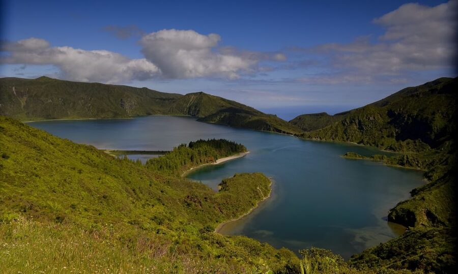 From Ponta Delgada: Lagoa do Fogo & Hot Springs Day Trip - Cerâmica Vieira, where the day begins with island craft