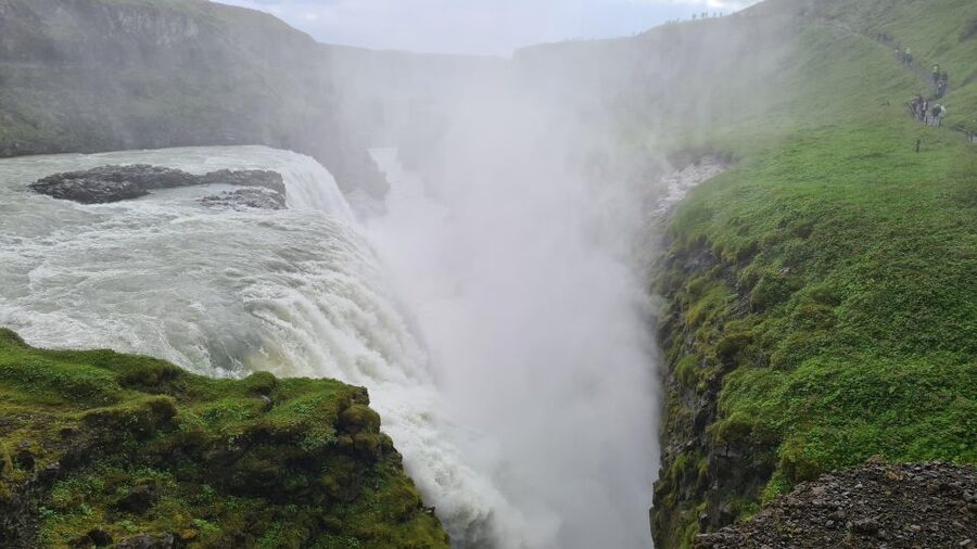 From Reykjavík: Golden Circle Route & Hvammsvik Hot Spring - Þingvellir National Park, where continents meet