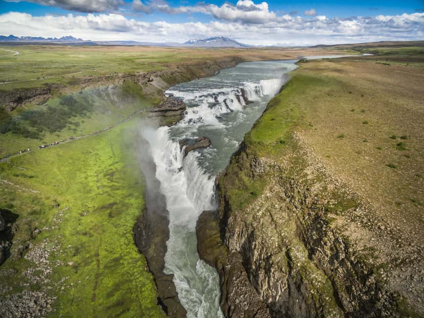 From Reykjavik: Golden Circle & Secret Lagoon Day Tour - Þingvellir: Where Parliament Met the Earth