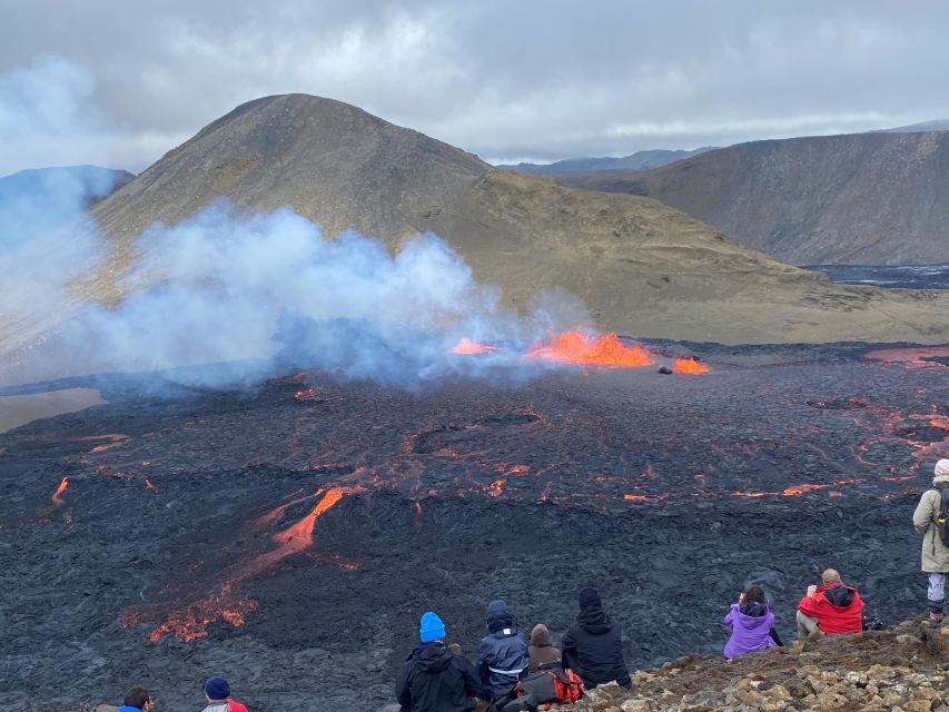 From Reykjavik: Reykjanes Geopark Tour and Sky Lagoon Visit - Transport can shape the quality of the day