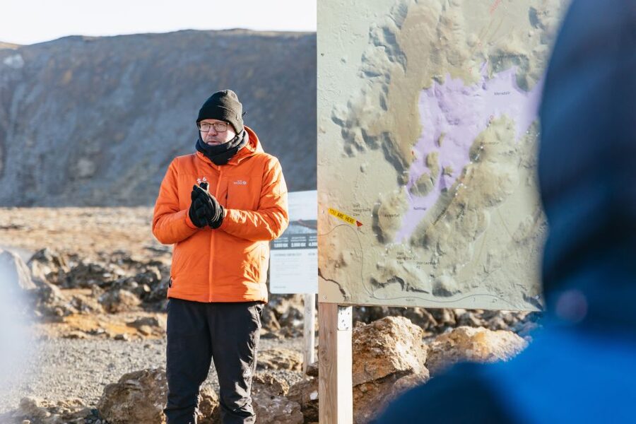 From Reykjavík: Volcanoes and Blue Lagoon Day Trip - What the hike feels like in real terms