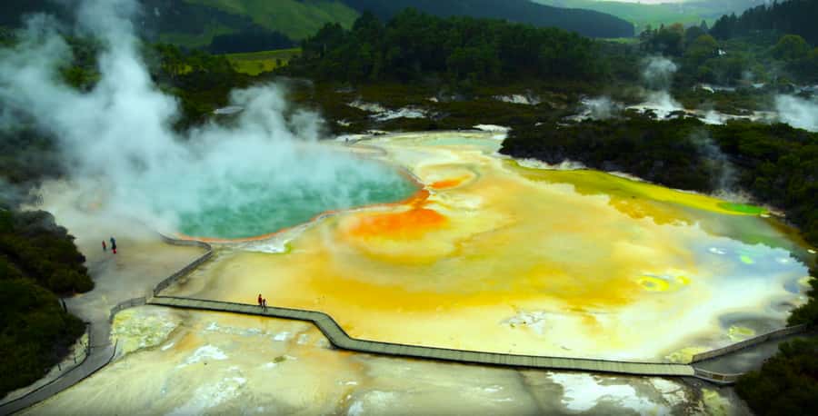 From Rotorua: WAI-O-TAPU Geothermal Wonderland Half-Day Tour - Lady Knox Geyser and the Morning Eruption