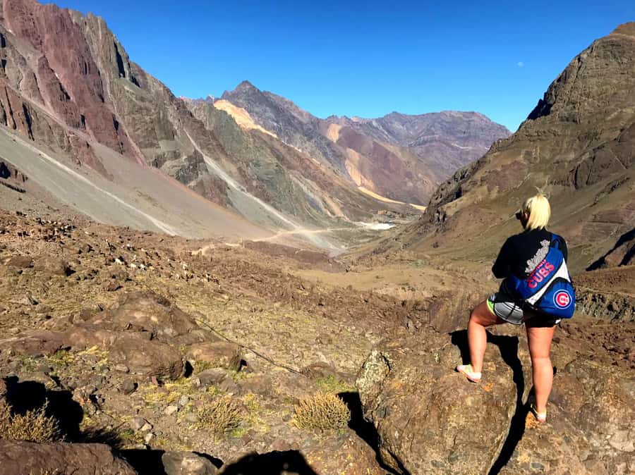 From Santiago: Maipo Canyon Volcano and Hot Spring Tour - Leaving Santiago for the Cajón del Maipo