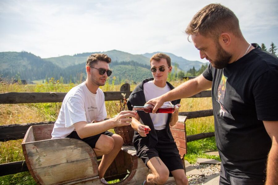 From Zakopane: Tatra Mountains, Sky walk & Hot Springs Tour - Zakopane, Wielka Krokiew, and the first mountain views