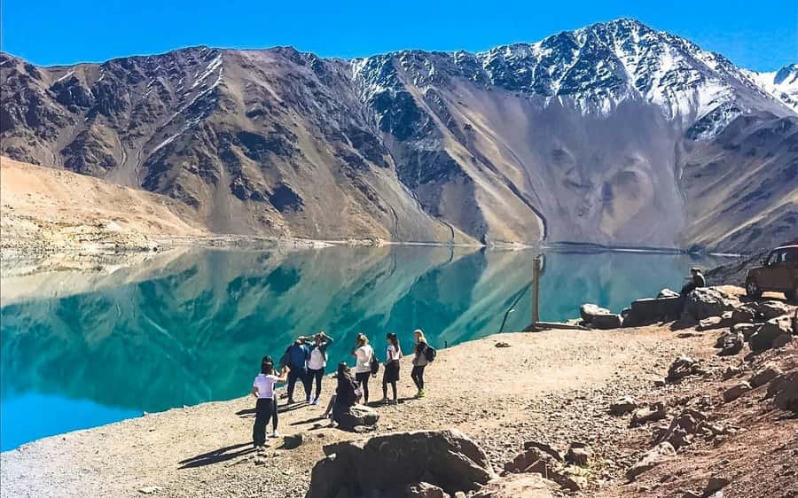 Full-Day Embalse del Yeso & Hot Springs Tour from Santiago - Cheese and Chilean wine with the peaks