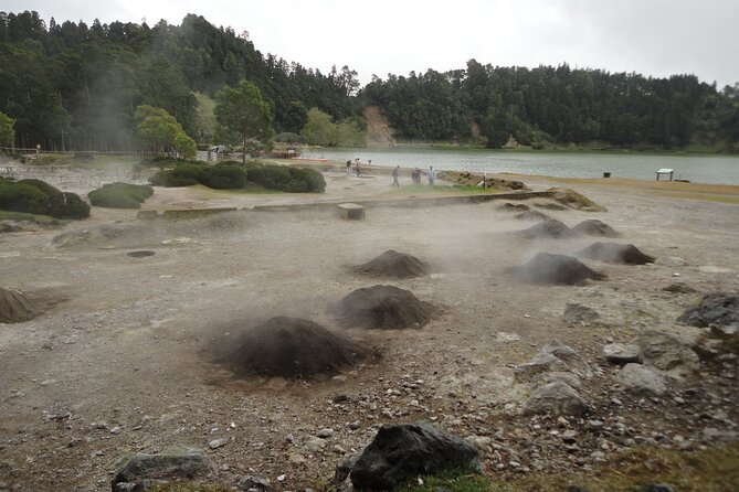 Full-Day Private São Miguel Tour with Furnas and Hot springs - Caldeira das Furnas and active volcanic heat
