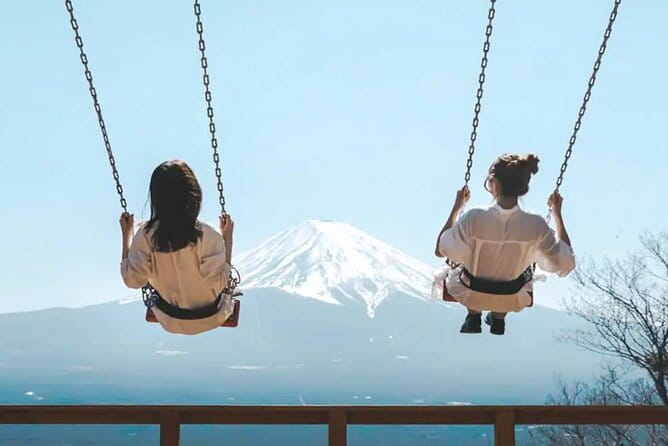 Full Day Tour at Mt. Fuji, Onsen, Lake Kawaguchi and Yamanaka - Lake Kawaguchi gives you an hour of classic Fuji scenery