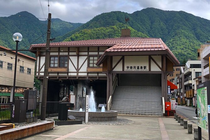 Full Day Tour to Kurobe Gorge and Unazuki Onsen from Kanazawa - What the $252.90 Price Really Covers