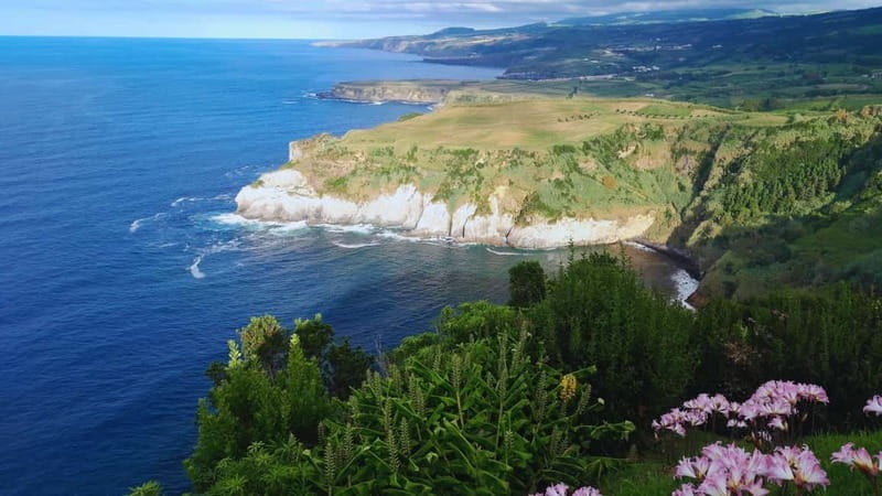 Furnas: Hot Springs, Crater Lake & Geothermal Wonders - Caldeiras Vulcânicas puts steam at your feet