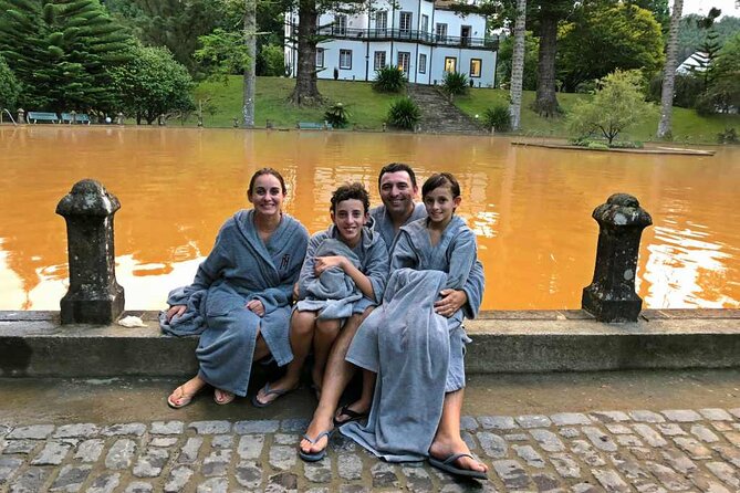 Furnas in a Private Evening - Tea, Cozido Dinner and Hot Springs - Cozido das Furnas, dinner cooked by the earth