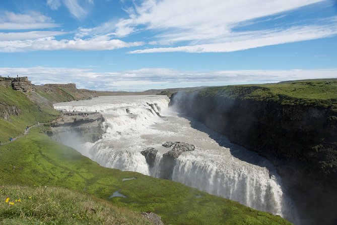 Golden Circle and the Secret Lagoon Private Tour from Reykjavik - Geysir and the regular eruptions of Strokkur
