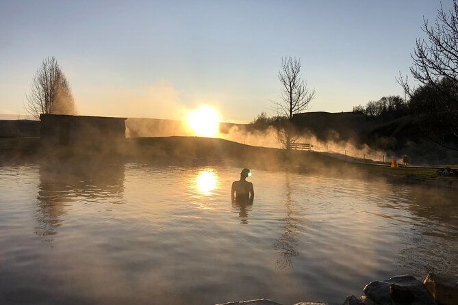 Golden Circle, Secret Lagoon and Northern Lights Tour - Why this makes sense for a short Iceland visit
