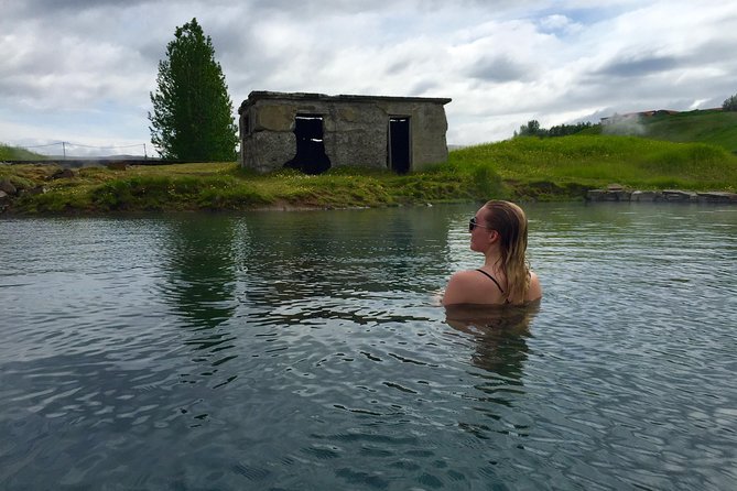 Golden Circle & Secret Lagoon Small-Group Day Tour from Reykjavik - Guide quality can shape the whole day