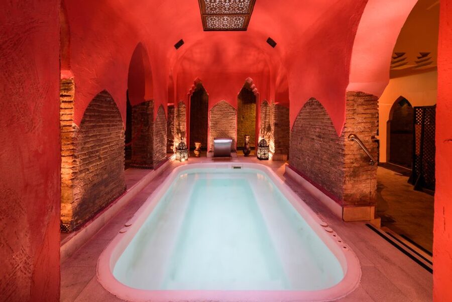 Granada: Hammam Experience with Massage at Baños de Elvira - Key points to know before you book