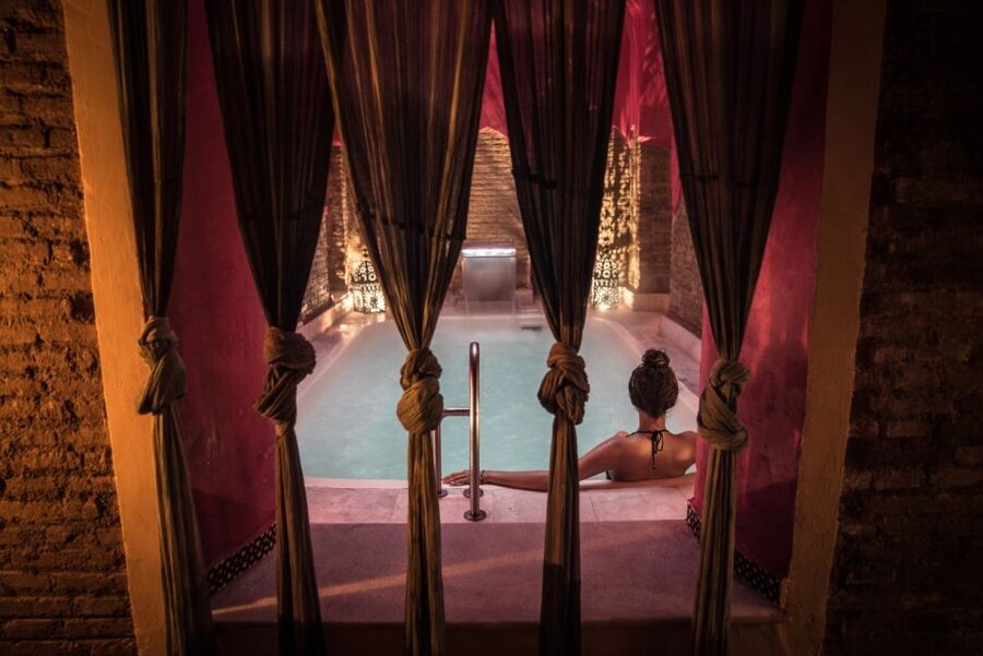 Granada: Hammam Experience with Massage at Baños de Elvira - The warm pool, cold bath, and steam room