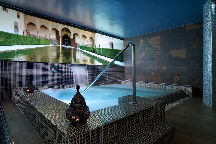 Granada: Thermal Spa Circuit with Optional Massage - A city spa break inside Gran Hotel Luna