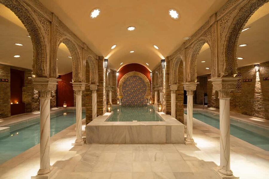 Granada: Traditional Bath in the Nasrid Palace Hammam - A quiet Arab bath in the center of Granada