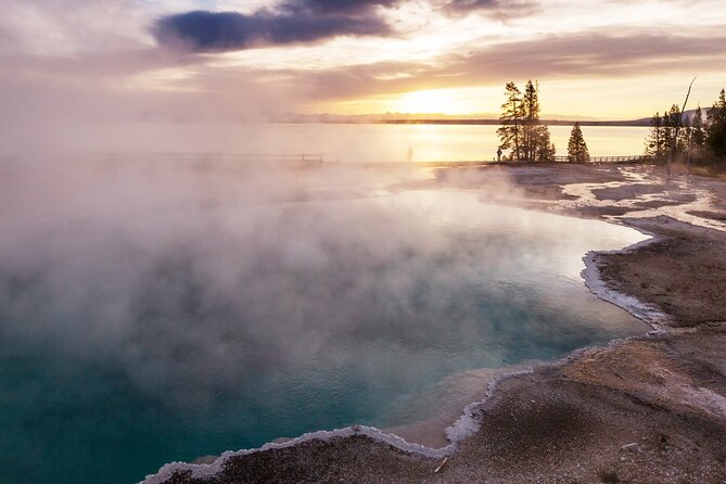 Guided Yellowstone Hot Spring & Geyser Basin Tour - Two Hours Around Old Faithful