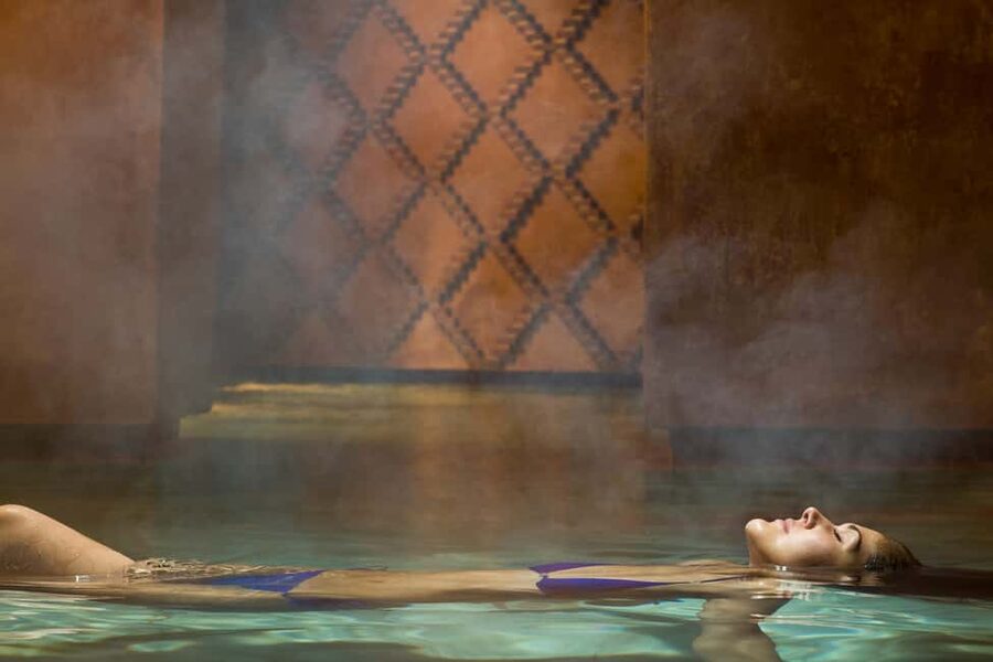 Hammam Al Ándalus: Baño Relajante - Arriving at Hammam Al Ándalus on Atocha Street