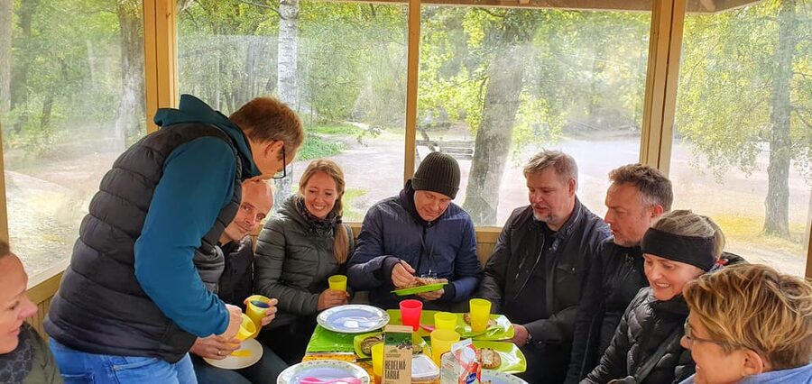 Helsinki: Bike or E-Bike Tour, BBQ, Sauna, Parks, and Forest - A Finnish BBQ with veg-makkara