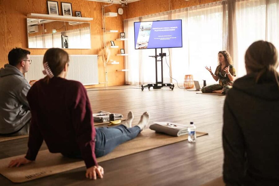 Helsinki: Finnish Ice Swimming & Sauna Training Experience - The opening workshop: breathing before bravery