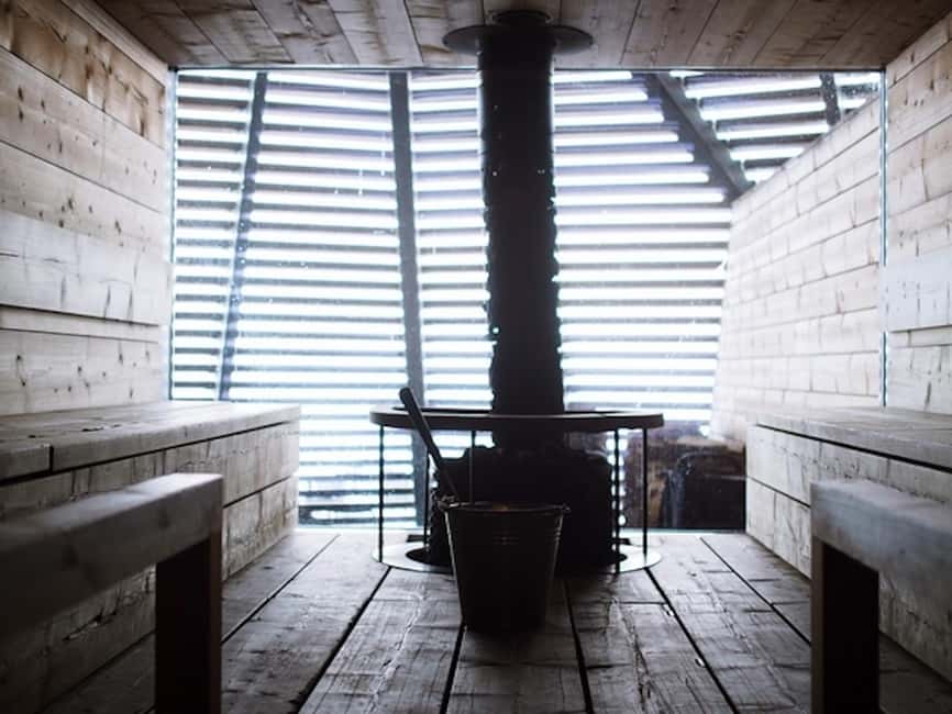 Helsinki: Löyly Sauna Entry Ticket - Choosing between the smoke and wood-burning saunas