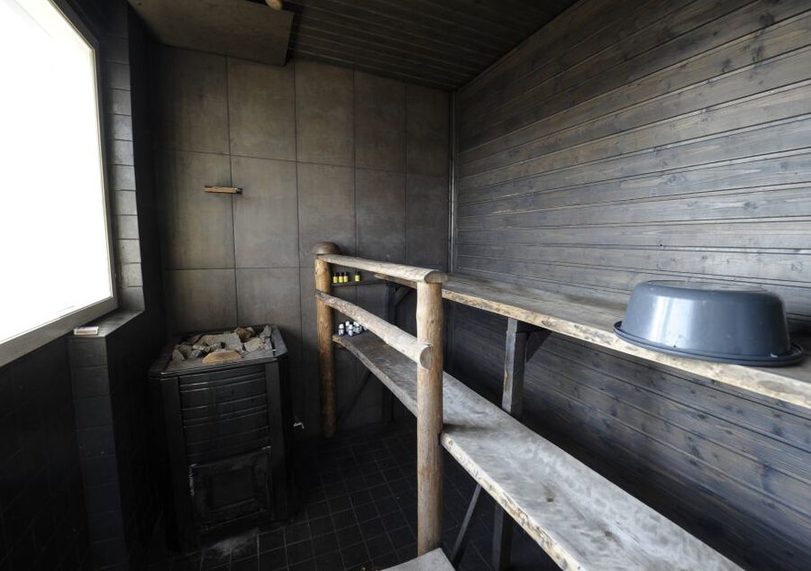 Helsinki: RIB Tour to Local's Cottage with BBQ and Sauna - Is $306 a fair price?