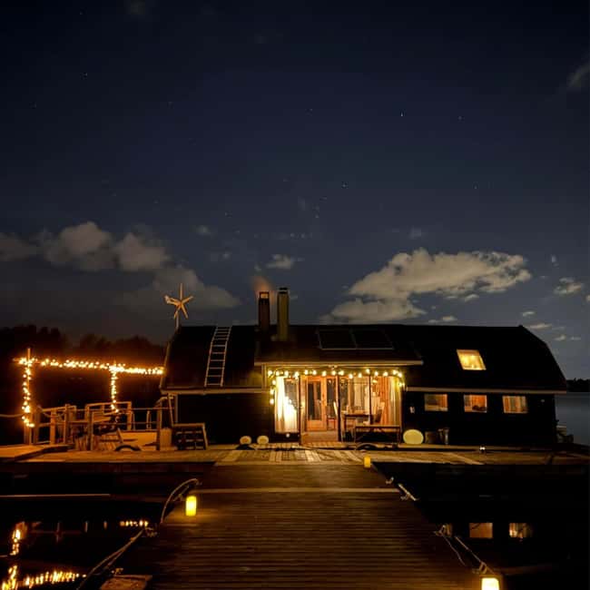 Helsinki: Rustic Traditional Floating Sauna Experience - Why this floating sauna feels different