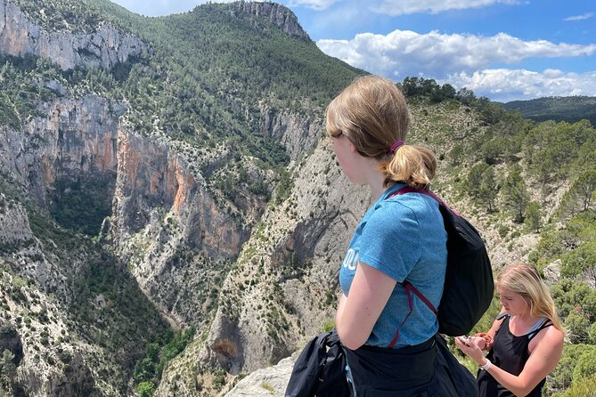 Hiking in Montanejos and swim in Thermal Springs - OFFICIAL GUIDE - What the private format changes