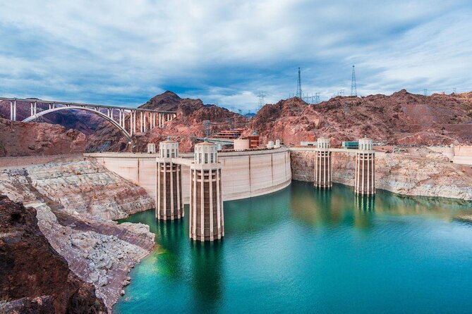 Hoover Dam Kayaking Trip, 6 Hot Springs, 6 Caves, 4 Waterfalls - Key points before you book