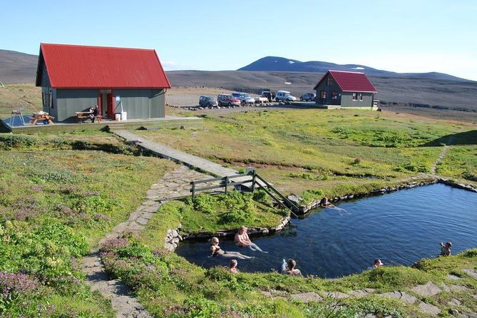 Hot springs and waterfalls, private super jeep tour - Why this Akureyri day feels different