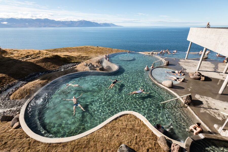 Husavik: GeoSea Geothermal Baths Entrance Ticket - The steam room and changing facilities