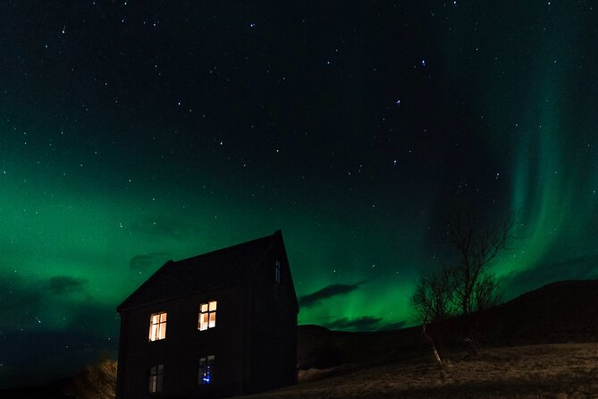 Hvammsvík Hot Springs Admission Ticket - Practical details that affect the decision
