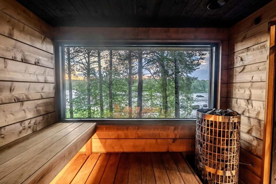 Inari: Finnish Sauna and Jacuzzi Experience - The terrace Jacuzzi and views of the rapids