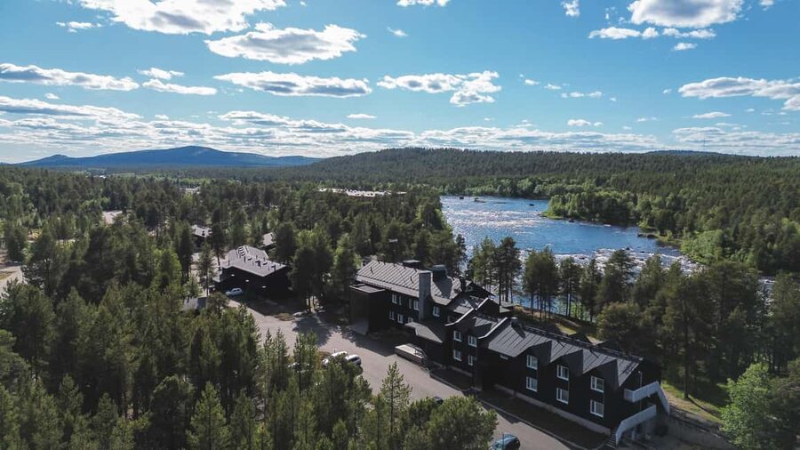 Inari: Finnish Sauna and Jacuzzi Experience - Why the private group format matters