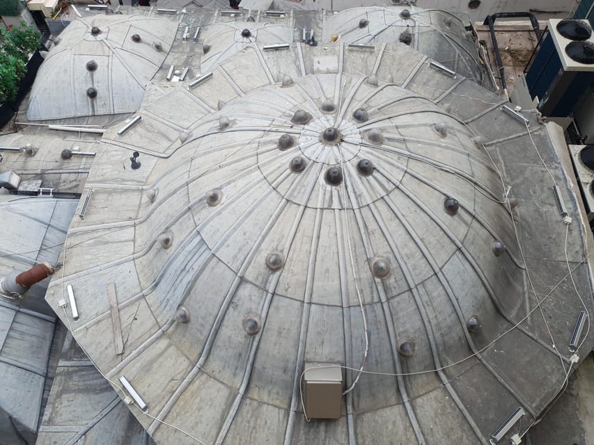 Istanbul: Acemoglu Historical Turkish Bath w/Private Options - The clay mask starts the treatment