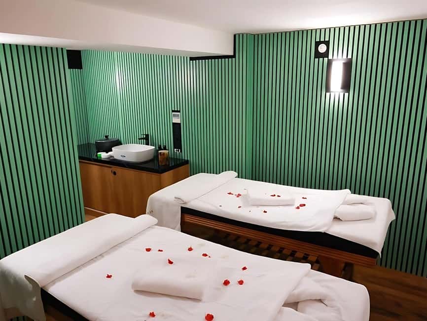Istanbul: Ottoman Hammam Turkish Bath & Massage - Refreshments make the ending feel Turkish