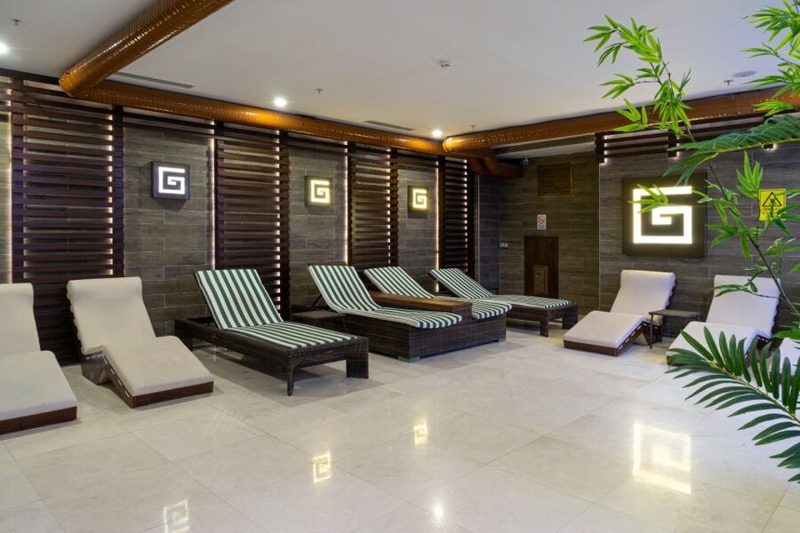 Istanbul: Private Turkish Bath, Massage, and Pool in Taksim - Staff, cleanliness, and comfort