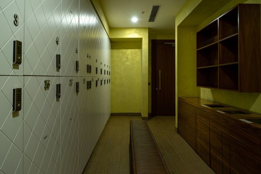 Istanbul: Private Turkish Bath, Massage, and Pool in Taksim - Who should book this experience?