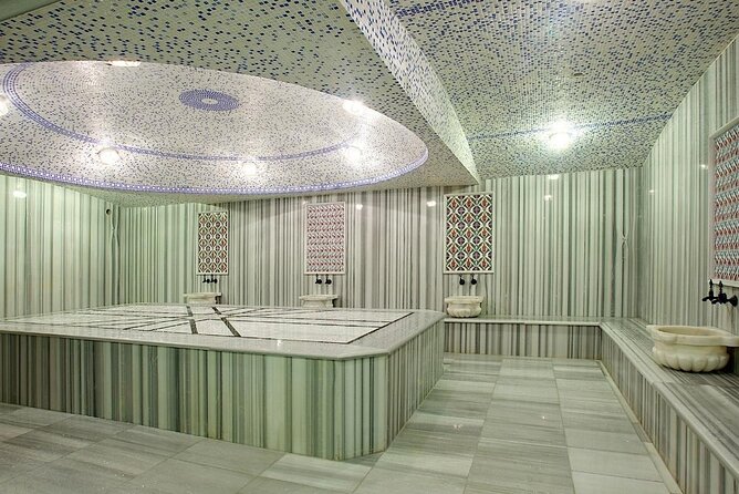 Istanbul Traditional Turkish Bath - What happens inside Vezneciler Hamamı