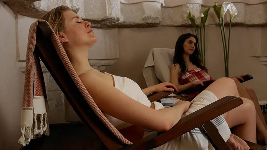 Istanbul: Turkish Bath Experience - Separate sections and comfort for couples