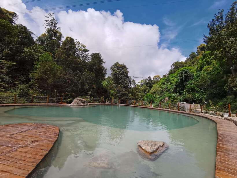 Jakarta: Volcano or Suspension Bridge,Ricefield & Hot Spring - What the $51 price really covers