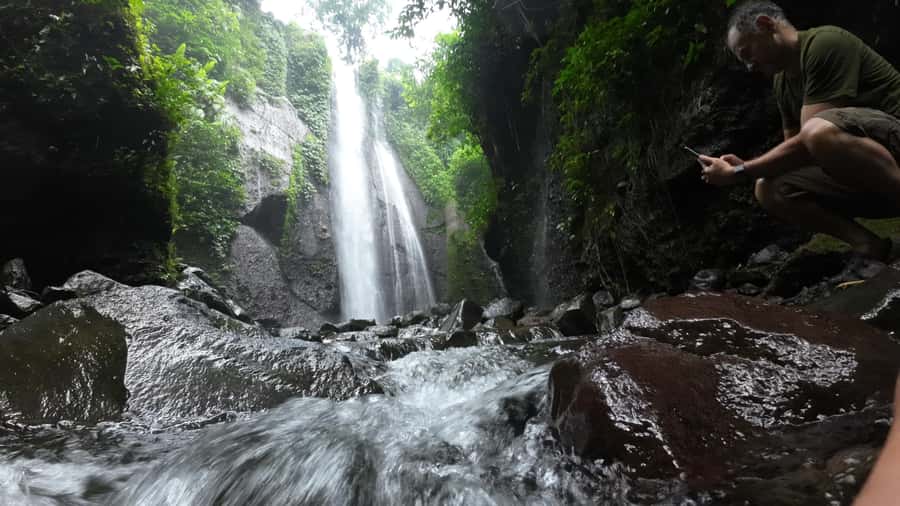 Jakarta: Waterfalls, Volcano, White Crater, Tea, Hot Spring - Curug Daun adds a second waterfall setting