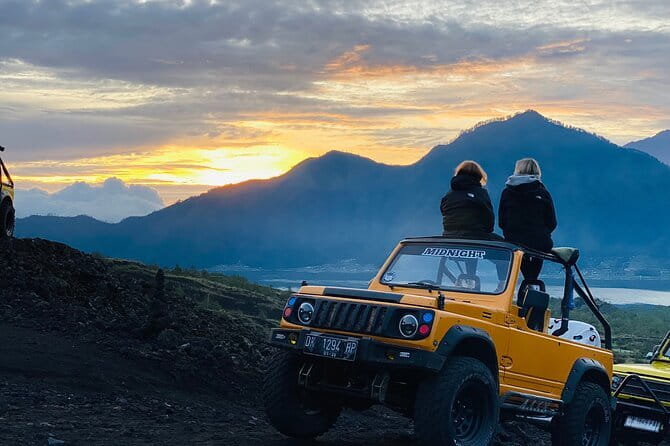 Jeep Mount Batur and Hot Springs with instagram fotos - Sunrise at 1,365 meters without the uphill walk