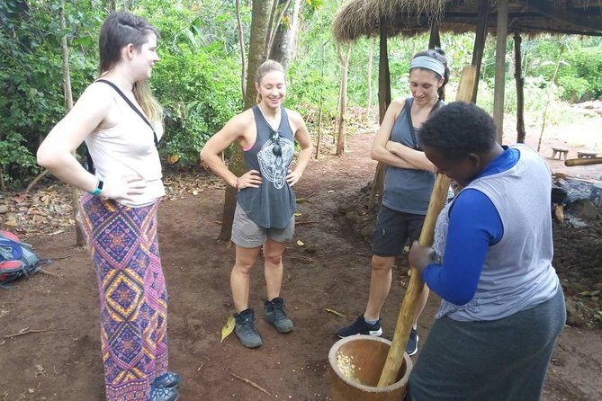 Kikuletwa (Chemka) Hot Springs Day Tour - Lunch under a simple all-in-one plan