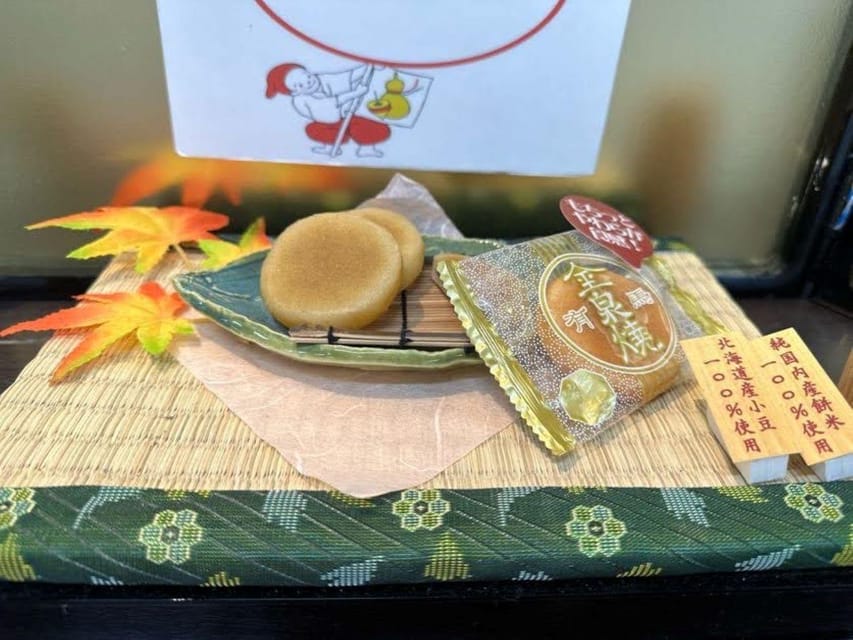 Kobe: Arima Onsen Culinary Stroll & Food Tasting Tour - The bakery stop and a gentle start